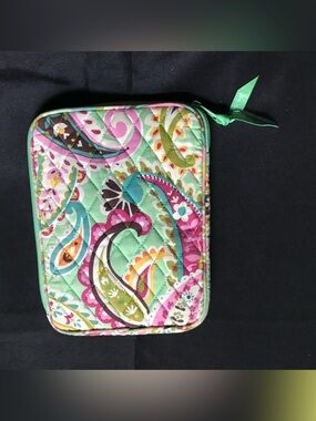 Vera Bradley Tutti Frutti Quilted Tablet Sleeve Zip Case Organizer